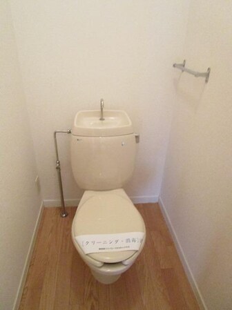 ヴィラ・エクレールAの物件内観写真